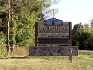 Entrance sign to Lapham Peak KMSF